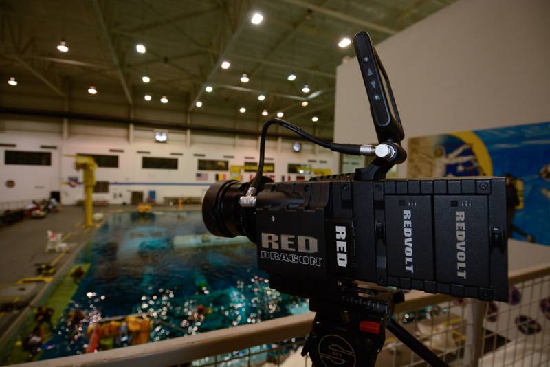  &copy; Jonathan Bird’s Blue World TV