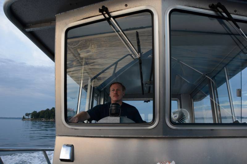  &copy; Jonathan Bird’s Blue World TV