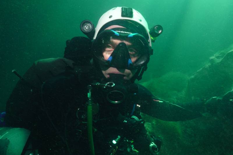  &copy; Jonathan Bird’s Blue World TV